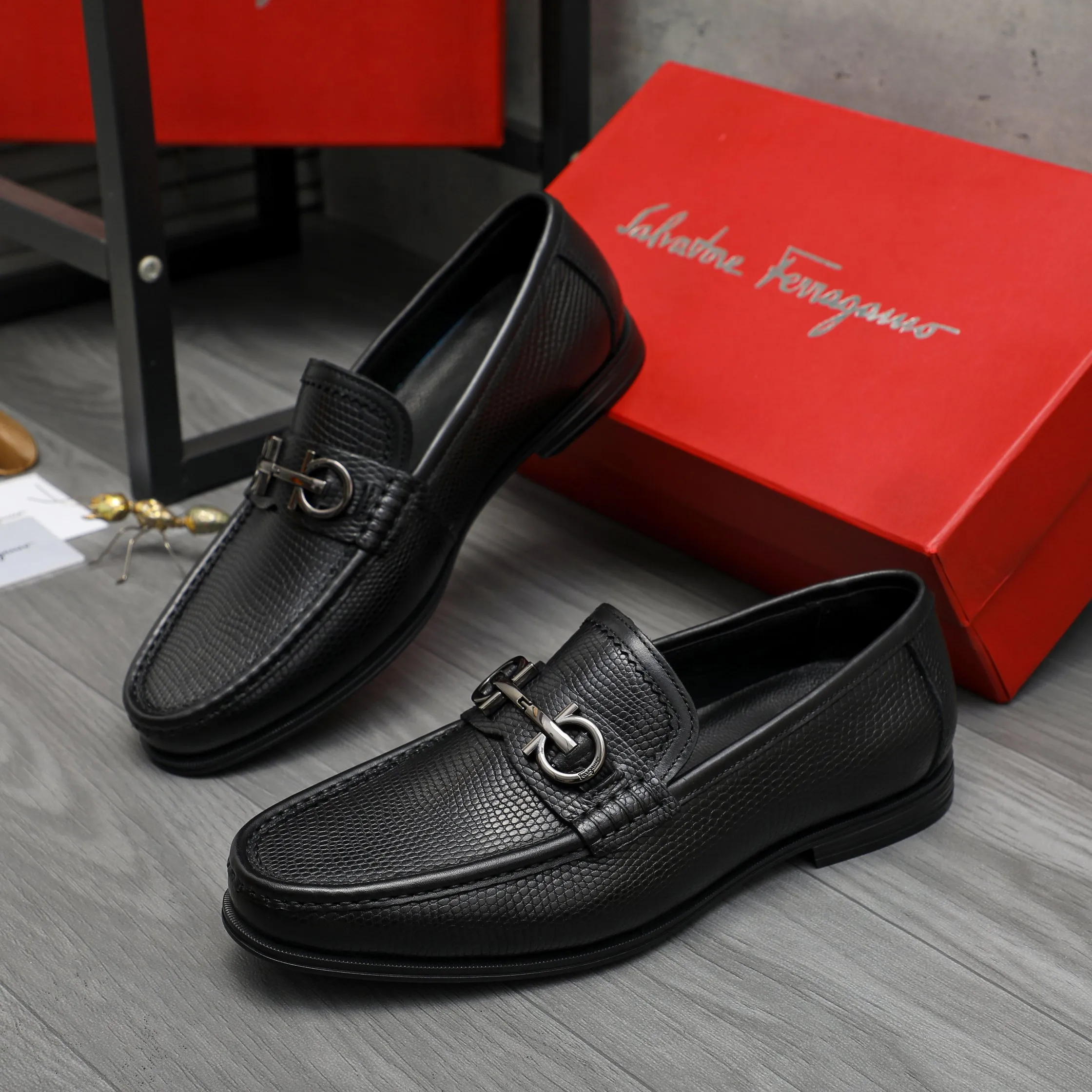 Men's shoes 💰p442 Product trademark: Ferragamo " Ferragamo ] Business slip-on leather shoes Regular size: 38-46 (45.46 custom-made, non-returnable) Product materials: Selected grained cowhide upper, cowhide lining, rubber outsole